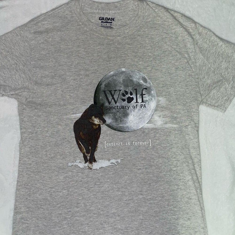 Wolf Sanctuary of PA Gildan Gray DryBlend T-shirt